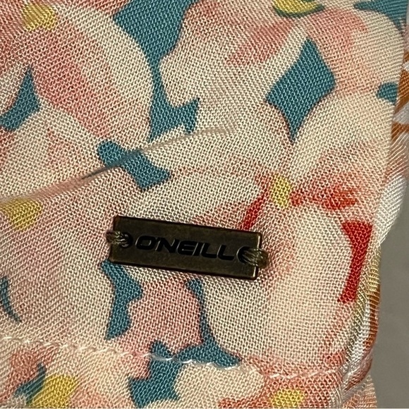 Women's O'Neill Floral Short Sleeve Ruffle Top - Picture 16 of 16